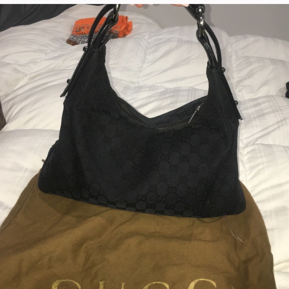 100% authentic Gucci Hobo